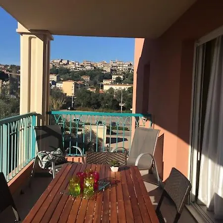 Agreable Sur Le Port De Vecchio * פורטו-וישיו