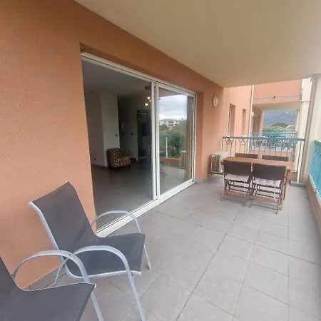 Agreable Sur Le Port De Vecchio Appartement Porto-Vecchio (Corsica)